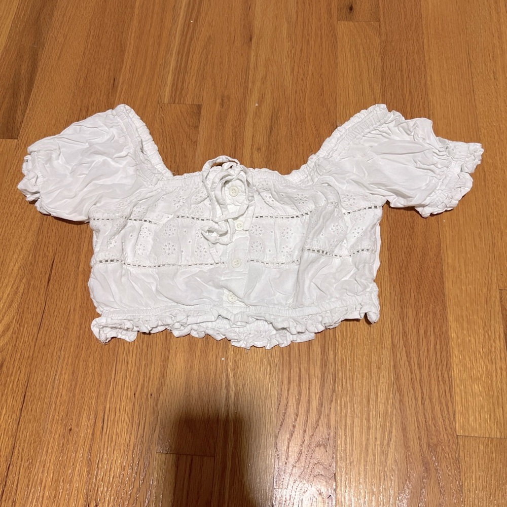 Sim and Sam cropped white off the shoulder top